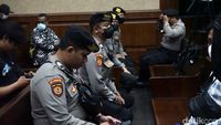 Pengamanan Sidang Perdana Lukas Enembe di PN Jakpus