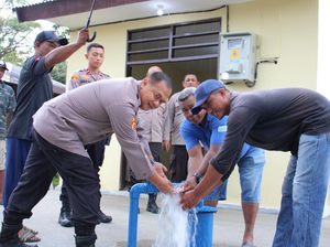 Polda Maluku Renovasi Sarana Air Bersih Aliri 250 KK di Tawiri Ambon