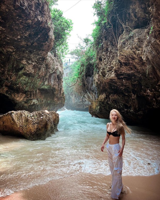 Potret Hyoyeon Girls' Generation di Bali