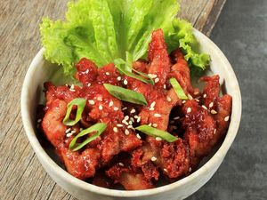 Resep Ceker Ayam Bumbu Korea, Pedasnya Nyengat Bikin Nagih