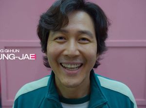Beda Ekspresi Seong Gi Hun di Teaser Squid Game 1 dan 2 Beda Ekspresi Seong Gi Hun di Teaser Squid Game 1 dan 2