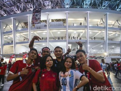 Suporter Terbelah Dukung Timnas & Argentina