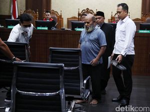 Lukas Enembe Didakwa Terima Suap dan Gratifikasi Rp 46,8 M