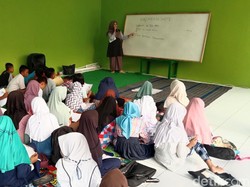 Serunya Belajar Bahasa Jerman-Korea di Gubug Pintar Purworejo