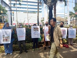 Protes Sistem PPDB Bersama, Ortu Murid Demo di Balai Kota DKI