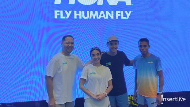Hoka Fly Human Fly