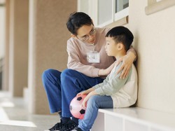 Orang Tua Wajib Paham Bahasa Cinta Anak, Begini Caranya