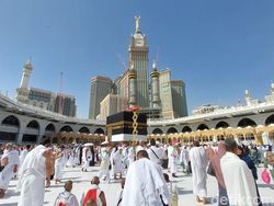 Menag Yaqut Minta Jemaah Lansia Disiapkan Bubur untuk Sarapan