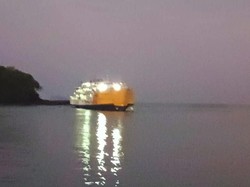 4 Jam Kandas, Kapal Roditha Bisa Bersandar di Pelabuhan Padangbai