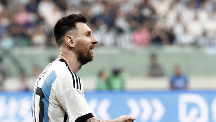 Soccer Football - Friendly - Argentina v Australia - Workers Stadium, Beijing, China - June 15, 2023 Argentinas Lionel Messi reacts REUTERS/Thomas Peter