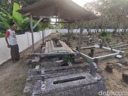 Makam Misterius Wirobiting Sidoarjo Membujur ke Barat-Timur Ada Sejak 1943