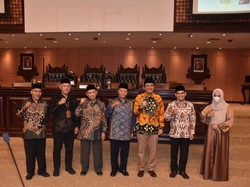 Wakil Ketua MPR Lepas 55 Dai untuk Berdakwah ke Tepian Negeri