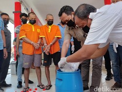 8 Pengedar 4,5 Kg Kokain-Sabu di Kepri Terancam Hukuman Mati