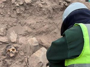 Mumi Kuno Berusia 3.000 Tahun Ditemukan Tertimbun Sampah, Begini Wujudnya