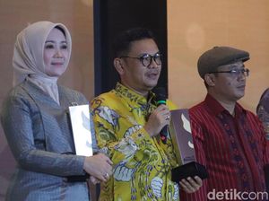 Ace Hasan Raih Anugerah detikJabar Awards: Motivasi Perjuangan Ace Hasan Raih Anugerah detikJabar Awards: Motivasi Perjuangan