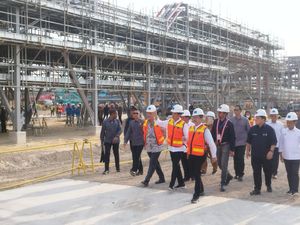 Sederet Agenda Jokowi dari Pasar Induk Kota Batu hingga Smelter di Gresik Sederet Agenda Jokowi dari Pasar Induk Kota Batu hingga Smelter di Gresik