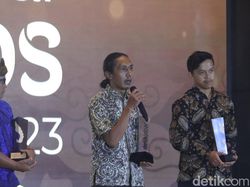 Sang Pahlawan Kaum Marjinal Raih Anugerah di detikJabar Awards