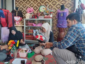 Aneka Kreasi Emak-emak di Binjai Mengais Rupiah-Hindari Gibah