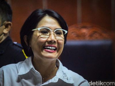 Senyum Natalia Rusli Usai Divonis 8 Bulan di Kasus Penipuan Indosurya