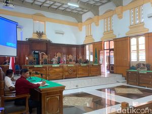 Hakim Tolak Permohonan Praperadilan Anak AKBP Achiruddin Hakim Tolak Permohonan Praperadilan Anak AKBP Achiruddin