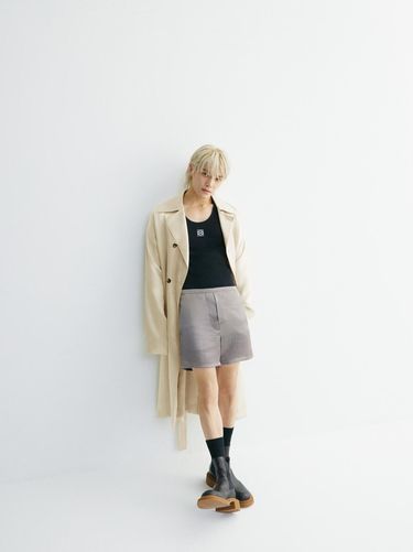 Taeyong NCT sebagai global ambassador LOEWE