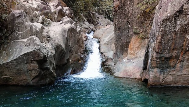 Wisata curug cibaliung / Foto: Instagram @pesonaairterjunindonesia