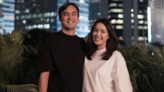 7 Potret Istri Sah Rendy Kjaernett yang Bongkar Perselingkuhan Syahnaz 7 Potret Istri Sah Rendy Kjaernett yang Bongkar Perselingkuhan Syahnaz