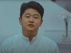 Penyanyi Choi Sung Bong Ditemukan Meninggal di Rumahnya