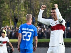 Detik-detik Girangnya Ronaldo Dikasih Gol di Laga ke-200