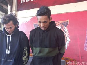 Bebasnya Dua Pemotor Seret Anjing di Jambi Bebasnya Dua Pemotor Seret Anjing di Jambi