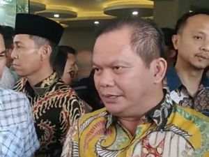 UU Pilkada Digugat di MK gegara Pelantikan Bupati Talaud Molor 2 Tahun UU Pilkada Digugat di MK gegara Pelantikan Bupati Talaud Molor 2 Tahun