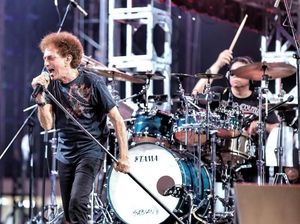 Klarifikasi God Bless Soal Manggung Satu Kali di Konser Deep Purple Klarifikasi God Bless Soal Manggung Satu Kali di Konser Deep Purple