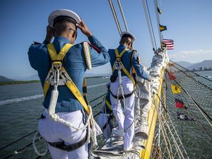 Supaya Nggak Ketinggalan Zaman Pelaut Wajib Melek Industri 4.0! Supaya Nggak Ketinggalan Zaman Pelaut Wajib Melek Industri 4.0!