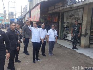 Dapat Ucapan Ultah Usai Blusukan di Bogor, Jokowi: Nggak Pernah Ulang Tahun Dapat Ucapan Ultah Usai Blusukan di Bogor, Jokowi: Nggak Pernah Ulang Tahun