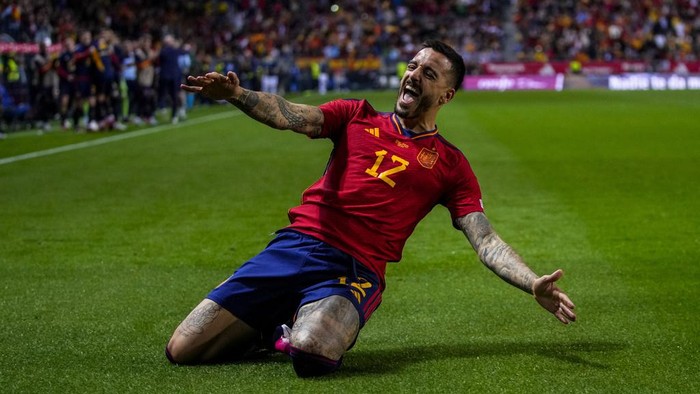 Spains Joselu celebrates scoring his sides 3rd goal during the Euro 2024 group A qualifying soccer match between Spain and Norway at La Rosaleda stadium in Malaga, Spain, Saturday, March 25, 2023. (AP Photo/Manu Fernandez)