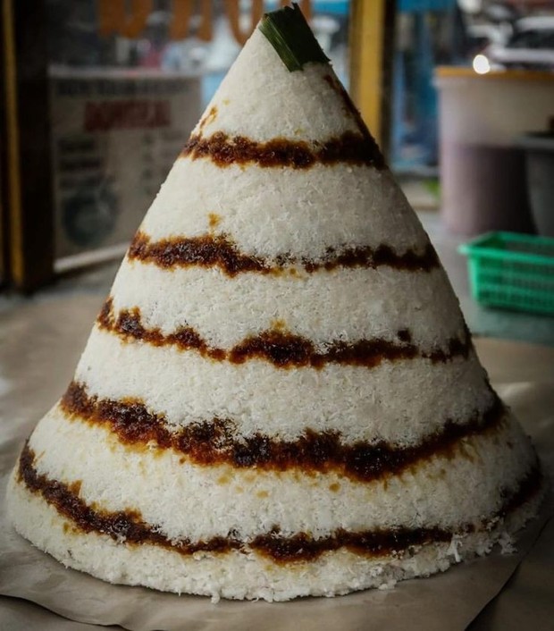 Kue dongkal/Foto: Pinterest.com/Widya Makanan Khas Betawi yang Kini Sudah Hampir Punah