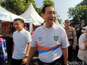 Luhut Temui Elon Musk Bulan Depan Tagih Kepastian Investasi di RI Luhut Temui Elon Musk Bulan Depan Tagih Kepastian Investasi di RI