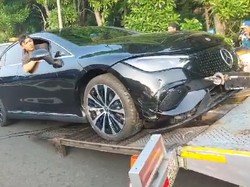 Mercy EQE Nabrak di Tol JORR, Ini Daftar Fitur Keselamatannya