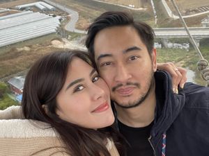 4 Pasangan Selebritas Berhasil Lewati Masa Kritis Rumah Tangga 4 Pasangan Selebritas Berhasil Lewati Masa Kritis Rumah Tangga