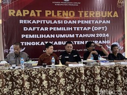 KPU Pinrang Tetapkan 294.966 Daftar Pemilih Tetap, Lebih Banyak Perempuan