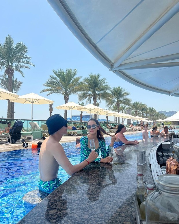 Potret SE7EN dan Lee Da Hae dalam bulan madu di Dubai