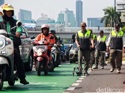 Satpol PP Modifikasi Speaker Jadi Alat Penyapu Ranjau Paku