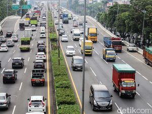 Pemilik Kendaraan Tak Lulus Uji Emisi Didenda Rp 15 Juta Pemilik Kendaraan Tak Lulus Uji Emisi Didenda Rp 15 Juta