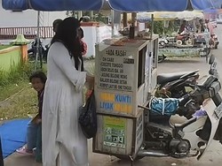 Seram!!! Ada Kuntilanak Jual Papeda
