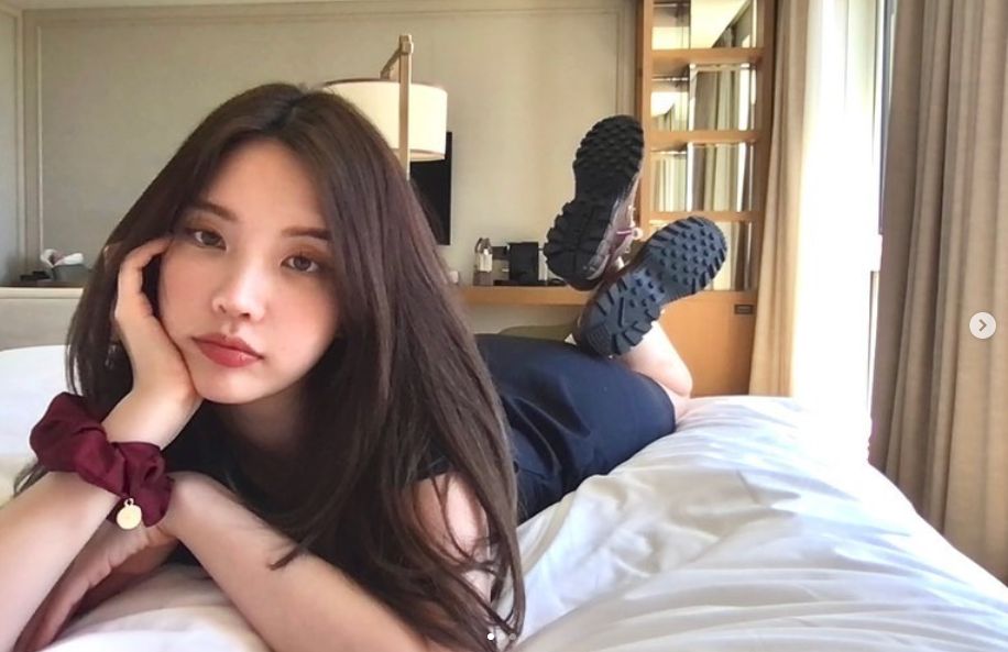 xooos, YouTuber cantik yang digosipkan pacaran dengan Park Seo Joon xooos, YouTuber cantik yang digosipkan pacaran dengan Park Seo Joon