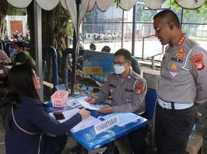 Keluh Kesah Warga Berujung Petugas SIM Keliling Diganti Usai Tak Ramah