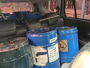 Calya Angkut 9 Drum Pertalite Dihentikan di Lamongan, Pengemudinya Diamankan