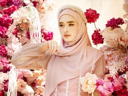 Dinyinyirin Netizen karena Banjir Tawaran Pekerjaan, Ini Kata Inara Rusli
