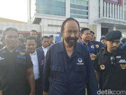 Respons Singkat Surya Paloh soal SBY Mimpi Satu Kereta Bareng Mega-Jokowi