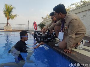 50 Universitas Kontes Robot Seni Tari-Bawah Air di Semarang 50 Universitas Kontes Robot Seni Tari-Bawah Air di Semarang